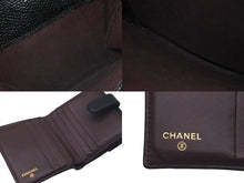 画像をギャラリービューアに読み込む, CHANEL シャネル ココマーク 二つ折り財布 21番台 キャビアスキン ブラック ワインレッド ゴールド金具 良品 中古 58502