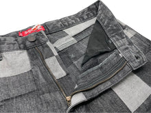 Load image into Gallery viewer, Supreme シュプリーム 21SS Patched Denim Painter Pant パッチデニム ペインターパンツ ブラック 刺繍 美品 中古 58587