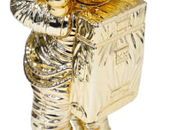 画像をギャラリービューアに読み込む, 極美品 KAWS カウズ フィギュア Holiday Space ホリデー スペース GOLD ゴールド 中古 58630