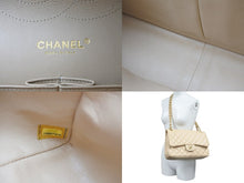 画像をギャラリービューアに読み込む, CHANEL シャネル チェーンショルダーバッグ デカマトラッセ ココマーク Wフラップ 15番台 ラムスキン ベージュ 美品 中古 58672