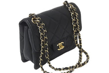 画像をギャラリービューアに読み込む, CHANEL シャネル ショルダーバッグ マトラッセチェーンショルダー20 黒 31番台 ゴールド金具 ラムスキン 美品 中古 58678