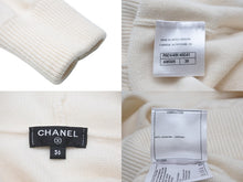 Load image into Gallery viewer, 極美品 CHANEL シャネル ニットパーカー ラパウザ ココマーク カシミヤ ホワイト ネイビー レッド P60446K46041 サイズ36 58752