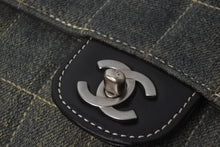 Load image into Gallery viewer, CHANEL シャネル チェーンショルダーバッグ ココマーク チョコバー 6番台 2000年 デニム インディゴ シルバー金具 美品 中古 58875