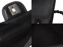 Load image into Gallery viewer, CHANEL シャネル チェーンショルダーバッグ ココマーク チョコバー 6番台 2000年 デニム インディゴ シルバー金具 美品 中古 58875