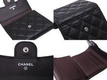 画像をギャラリービューアに読み込む, CHANEL シャネル 三つ折り財布 財布 マトラッセ ラムスキン 28番台 ココマーク シルバー金具 美品 中古 58953