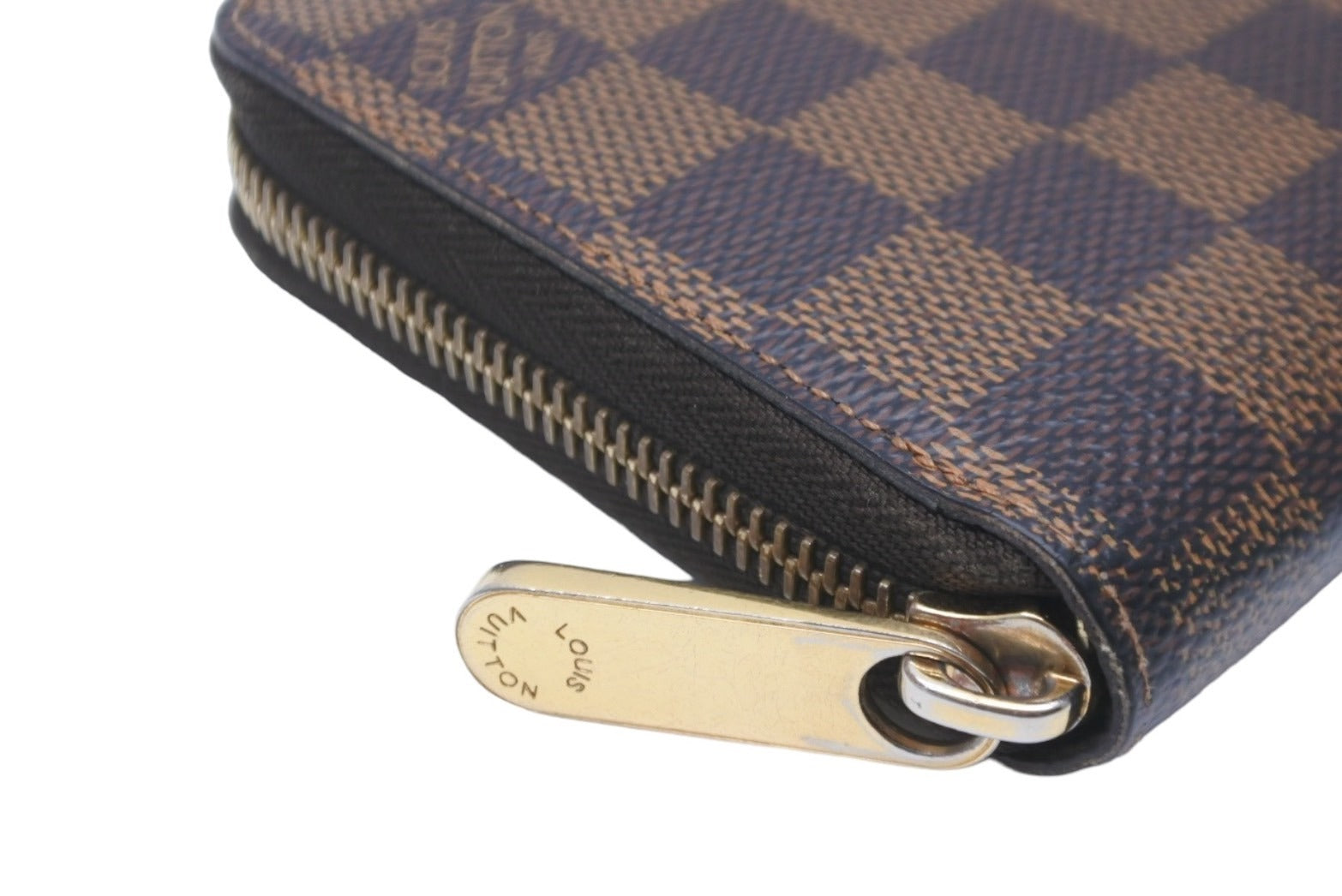 LOUIS VUITTON ルイヴィトン 長財布 ジッピーウォレット ダミエキャンバス N41661 ゴールド金具 美品 中古 59031 –  Casanova Vintage