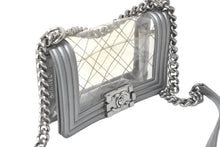画像をギャラリービューアに読み込む, CHANEL シャネル ショルダーバッグ ボーイシャネル A92098 グレー ビニール 19番台 ビンテージシルバー金具 美品 中古 59115
