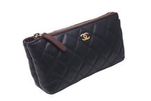 画像をギャラリービューアに読み込む, CHANEL シャネル ポーチ コスメポーチ 化粧ポーチ マトラッセ キャビアスキン 21番台 A69259 ゴールド金具 美品 中古 59138
