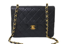 画像をギャラリービューアに読み込む, CHANEL シャネル チェーンショルダーバッグ ミニマトラッセ20 5番台 ラムスキン ブラック ゴールド 美品 中古 59304