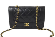 画像をギャラリービューアに読み込む, 極美品 CHANEL シャネル チェーンショルダーバッグ ダイアナマトラッセ22 3番台 ラムスキン ブラック ゴールド金具 中古 59311