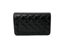 Load image into Gallery viewer, CHANEL シャネル ショルダーバッグ チェーン ウォレット マトラッセ ココマーク 22番台 ブラック ラムスキン シルバー金具 美品 中古 59320