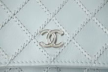 Load image into Gallery viewer, 極美品 CHANEL シャネル ショルダーバッグ ワイルドステッチ チェーン ウォレット 29番台 ブルー系 レザー シルバー金具 中古 59321
