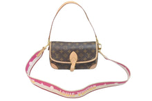 Load image into Gallery viewer, LOUIS VUITTON ルイ ヴィトン ショルダーバッグ ジャカードストラップ M46049 ディアヌ NM PM ブラウン フューシャ 良品 中古 59514