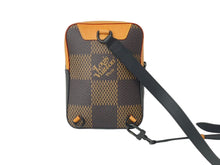 Load image into Gallery viewer, LOUIS VUITTON ルイヴィトン ショルダーバッグ アマゾンスリングバッグ NIGO ニゴ N40379 美品 中古 59595