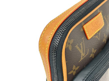 Load image into Gallery viewer, LOUIS VUITTON ルイヴィトン ショルダーバッグ アマゾンスリングバッグ NIGO ニゴ N40379 美品 中古 59595