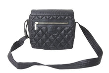 画像をギャラリービューアに読み込む, CHANEL シャネル ショルダーバッグ コココクーン 15番台 2011年頃 ナイロン シルバー金具 美品 中古 59626