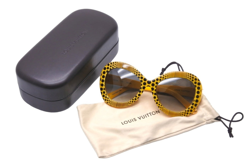 Very Good Condition LOUIS VUITTON Louis Vuitton x Yayoi Kusama Collaboration Sunglasses Z0478E Wave Oversize 53□20 Yellow Used 59640