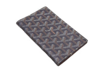 Load image into Gallery viewer, GOYARD ゴヤール パスポートケース ヘリンボーン柄 ブラック ブラウン PVCコーティング 良品 中古 59643