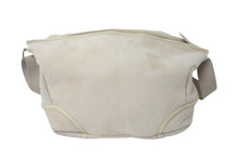 Load image into Gallery viewer, CHANEL シャネル ショルダーバッグ クロスボディバッグ ココマーク 10番台 2006年 ムートン ベージュ ゴールド金具 美品 中古 59673