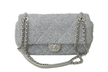 画像をギャラリービューアに読み込む, CHANEL シャネル ショルダーバッグ プールトゥグリッター Wチェーンマトラッセ 2017/18年AW シルバー 美品 中古 59675