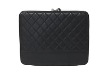 画像をギャラリービューアに読み込む, CHANEL シャネル タブレットケース ココマーク マトラッセ 14番台 2010年 ラムスキン ブラック シルバー金具 美品 中古 59689