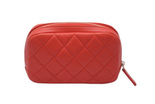 画像をギャラリービューアに読み込む, CHANEL シャネル ポーチ コスメポーチ トラベルポーチ マトラッセ ココマーク ラムスキン レッド 23005785 美品 中古 59691