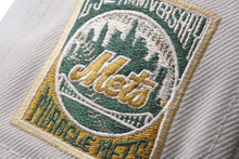 Load image into Gallery viewer, 新品未使用 NEW ERA New york Mets ニューエラ ニューヨークメッツ キャップ ベージュ グリーン グレーブリム 7 1/2 中古 59750
