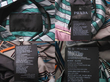 Load image into Gallery viewer, PRADA プラダ リバーシブルジャケット SGH851 ナイロン マルチカラー グレー サイズXL 美品 中古 59767