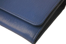 Load image into Gallery viewer, 極美品 PRADA プラダ 長財布 チェーンショルダーストラップ付き サフィアーノルクス ブルエッテ 1BP290 ダークブルー 中古 59892