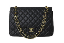 画像をギャラリービューアに読み込む, CHANEL シャネル Wフラップチェーンショルダーバッグ デカマトラッセ 33cm 16番台 ラムスキン ブラック ゴールド 美品 中古 59894