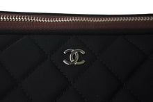 画像をギャラリービューアに読み込む, 極美品 CHANEL シャネル ココマーク ナイロンキルティング PCケース 17番台 ブラック ワインレッド 中古 59904