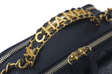 Load image into Gallery viewer, 極美品 CHANEL シャネル ショルダーバッグ トップハンドルバニティ ランダム番台 キャビアスキン ブラック ゴールド金具 中古 59919