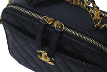 Load image into Gallery viewer, 極美品 CHANEL シャネル ショルダーバッグ トップハンドルバニティ ランダム番台 キャビアスキン ブラック ゴールド金具 中古 59919