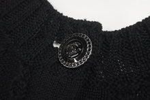 画像をギャラリービューアに読み込む, 極美品 CHANEL シャネル ニット セーター カーディガン P53667K06997 ココボタン コットン ブラック シルバー 34 中古 59939
