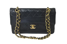 Load image into Gallery viewer, CHANEL シャネル チェーンショルダーバッグ マトラッセ23 ポーチ付き 1番台 ラムスキン ラック ゴールド金具 美品 中古 60102