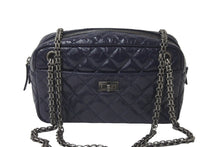 Load image into Gallery viewer, CHANEL シャネル チェーンショルダーバッグ マドモアゼルチェーン マトラッセ2.55 エイジド カーフスキン 20番台 美品 中古 60109