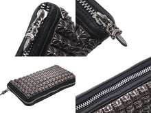 画像をギャラリービューアに読み込む, CHROME HEARTS クロムハーツ 全面 ピラミッド ボックス CHプラス スタッズ 長財布 ブラック シルバー925 レザー 美品 中古 60138