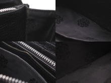 画像をギャラリービューアに読み込む, CHROME HEARTS クロムハーツ 全面 ピラミッド ボックス CHプラス スタッズ 長財布 ブラック シルバー925 レザー 美品 中古 60138