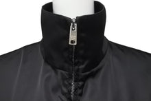 画像をギャラリービューアに読み込む, 極美品 PRADA プラダ 21AW Re-Nylon ギャバジン ジャケット ポーチ付き ブラック ポリアミド サイズ36 291831 中古 60142