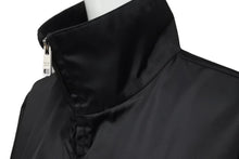 画像をギャラリービューアに読み込む, 極美品 PRADA プラダ 21AW Re-Nylon ギャバジン ジャケット ポーチ付き ブラック ポリアミド サイズ36 291831 中古 60142