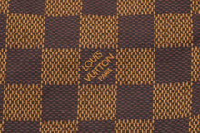 Load image into Gallery viewer, LOUIS VUITTON ルイヴィトン ダミエ スイムショーツ ブラウン ゴールド金具 ナイロン系 サイズXL 中古 60165