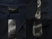 画像をギャラリービューアに読み込む, 新品同様 BALENCIAGA バレンシアガ エンブロイダリージップアップフーディ サイズ4 ネイビー 720425 TNVK7 4100 中古 60187