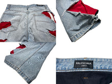 画像をギャラリービューアに読み込む, 新品同様 激レア BALENCIAGA バレンシアガ SLASHED デニムパンツ レイヤード ダメージ加工 21FW ブルー レッド M 662764 TBP46 中古 60194