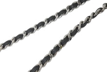 Load image into Gallery viewer, CHANEL シャネル ショルダーバッグ ミニマトラッセ ソフトキャビア チェーンショルダー 17番台 17CM シルバー金具 美品 中古 60245