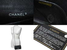 Load image into Gallery viewer, CHANEL シャネル ショルダーバッグ ミニマトラッセ ソフトキャビア チェーンショルダー 17番台 17CM シルバー金具 美品 中古 60245