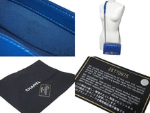 画像をギャラリービューアに読み込む, CHANEL シャネル ボーイシャネル20 パテント ショルダーバッグ ブルー ココマーク シルバー金具 美品 中古 60307