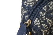 Load image into Gallery viewer, Christian Dior クリスチャンディオール ポーチ トロッター MC1011 ネイビー キャンバス ゴールド金具 良品 中古 60331