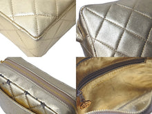 Load image into Gallery viewer, CHANEL シャネル ショルダーバッグ ココマーク ミニ カメラバック ラムスキン 4番台 ゴールド 美品 中古 60361