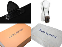 画像をギャラリービューアに読み込む, LOUIS VUITTON ルイヴィトン ショルダーバッグ Sロック ヴェルティカル ウエ アラブル モノグラム M81522 ブラウン 美品 中古 60402