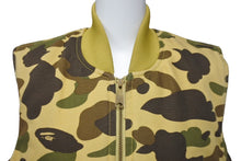 Load image into Gallery viewer, A BATHING APE × CARHARTT アベイシングエイプ カーハート ダック ワークベスト 06AW サイズS カモ柄 ACE-04704 美品 中古 60476